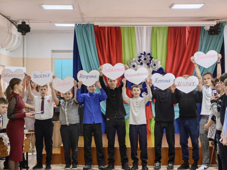Поздравительная акция в преддверии 8 Марта.