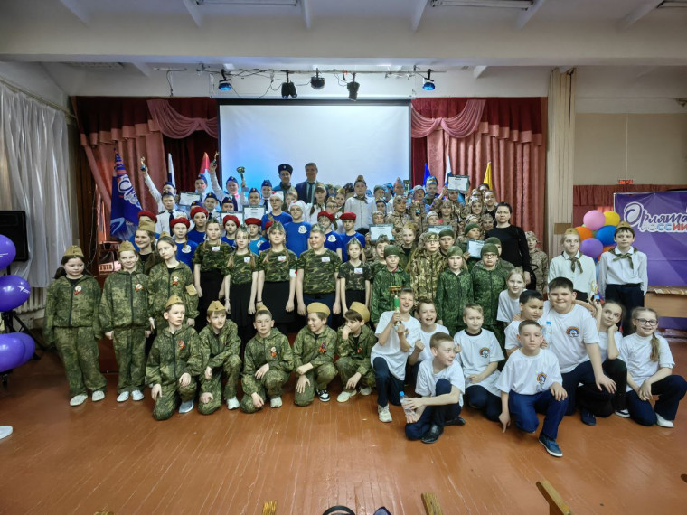 Юные патриоты Новоилимской школы показали себя на "Зарничке 2.0".
